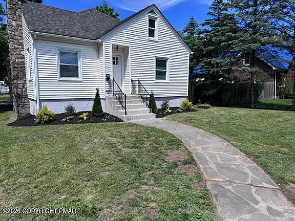 2nd image of 203 Pokona Ave
