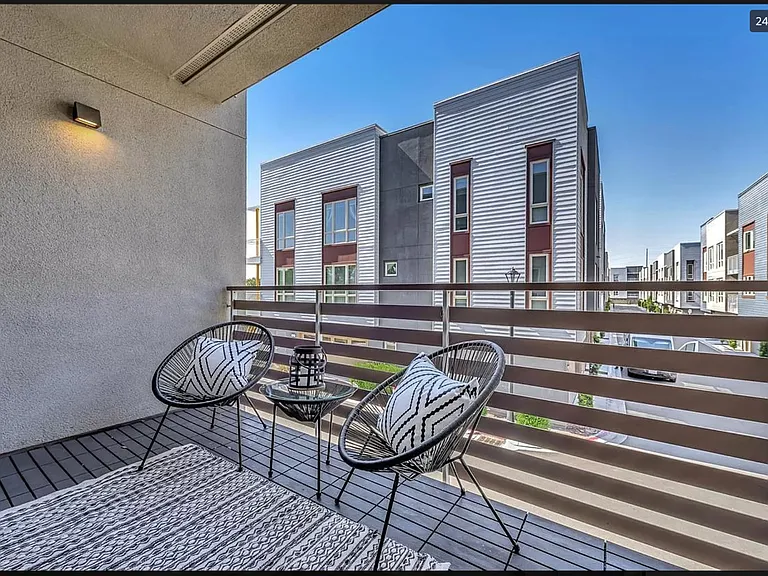 421 Vineyard Ave #21 — Photo 18