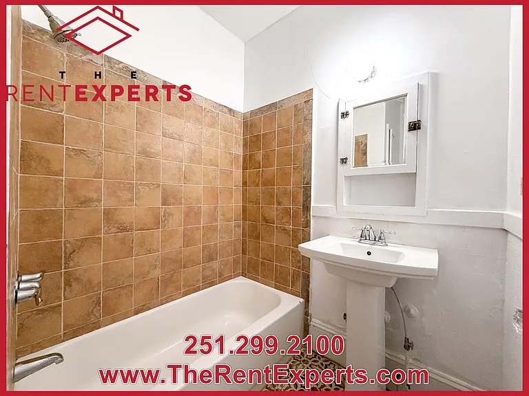 2161 Homewood St #B — Photo 7