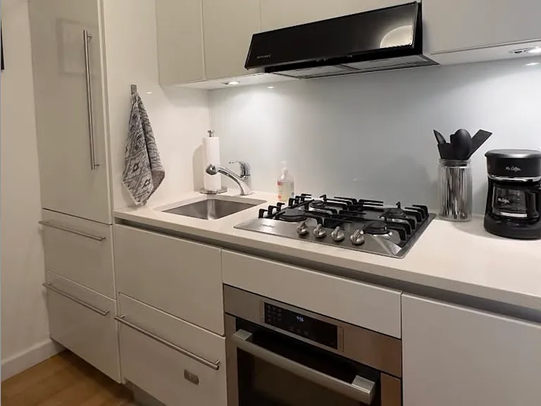 230 Riverside Dr #6F — Photo 6