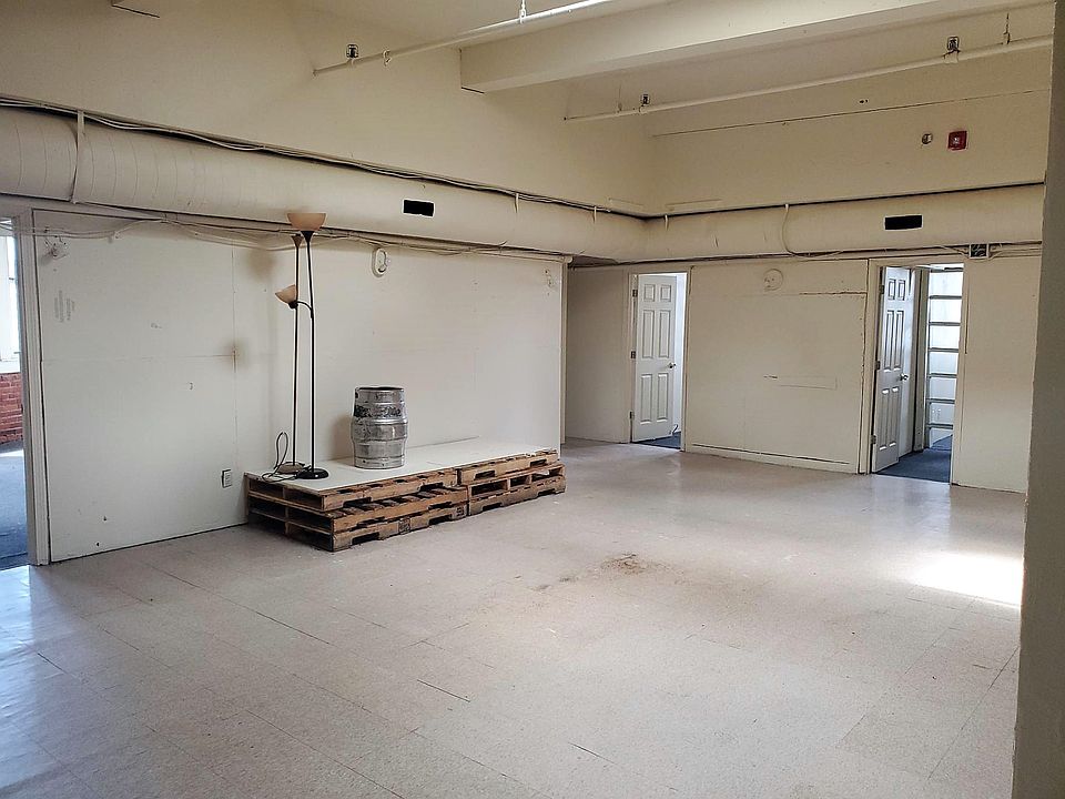 1st image of 23 Henry St #48
