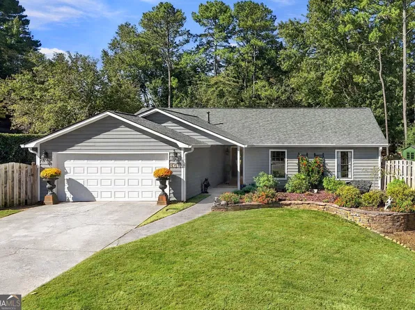 400 N Kimberly Ct, Roswell, GA 30076
