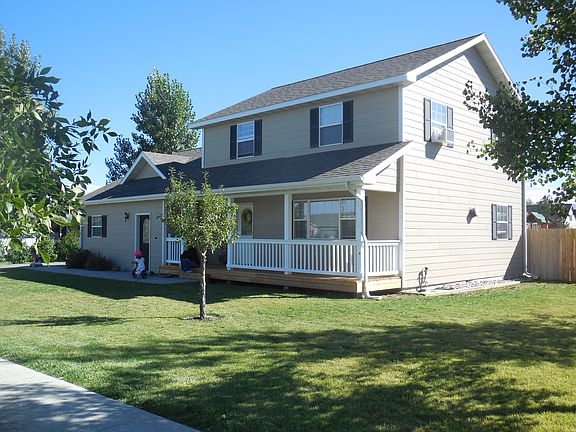 2nd image of 104 Landmark Dr