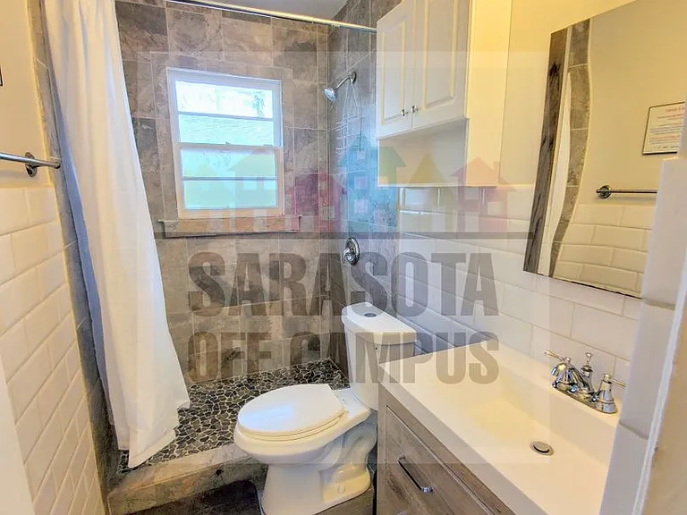 1119 32nd St #A-B — Photo 28