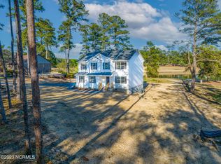 27 S Shamrock Dr, Pinehurst, NC 27281