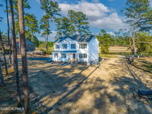 27 S S. Shamrock Drive, Jackson Springs, NC 27281