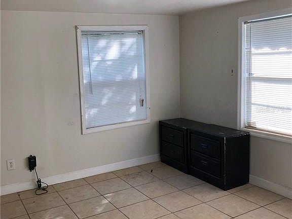 5th image of 710 Hoffman Blvd