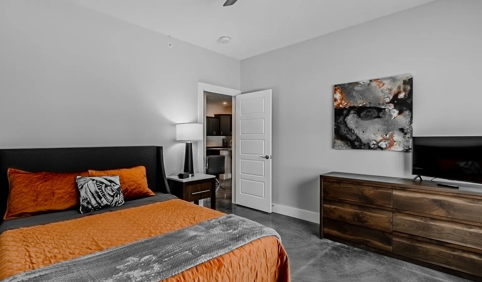 1 bed, 704 sqft, $1,625 — Photo 2