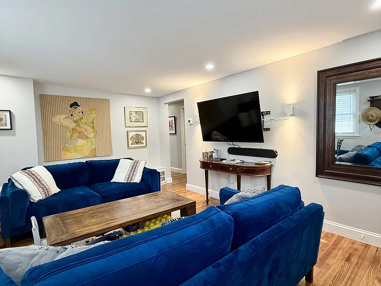 74 Seminole Ave — Photo 4