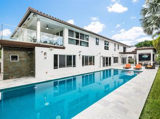5274 NW 94th Doral Pl, Miami, FL 33178