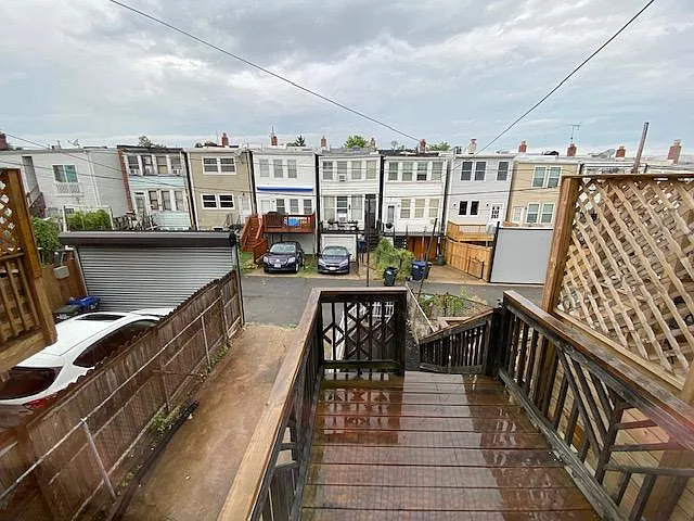 1524 D St NE — Photo 19