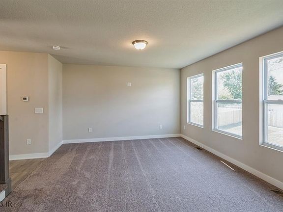 5th image of 1003 N 7th Ct