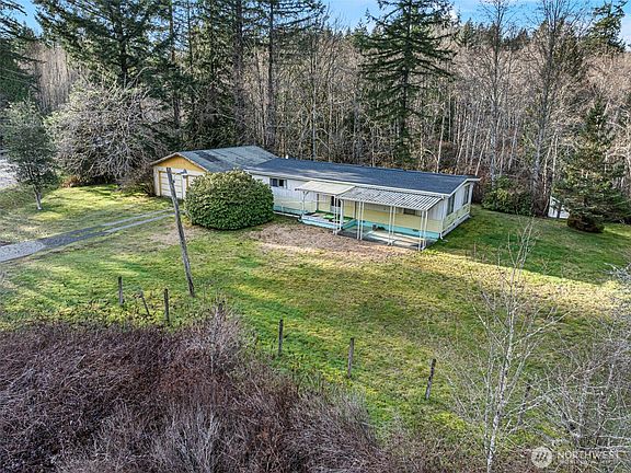 5th image of 4213 SE Salmonberry Road