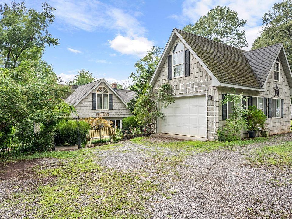 1st image of 1216 Timberlake Dr #119