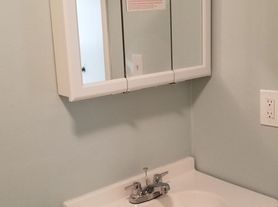 4402 McMenamy St., 1st Fl