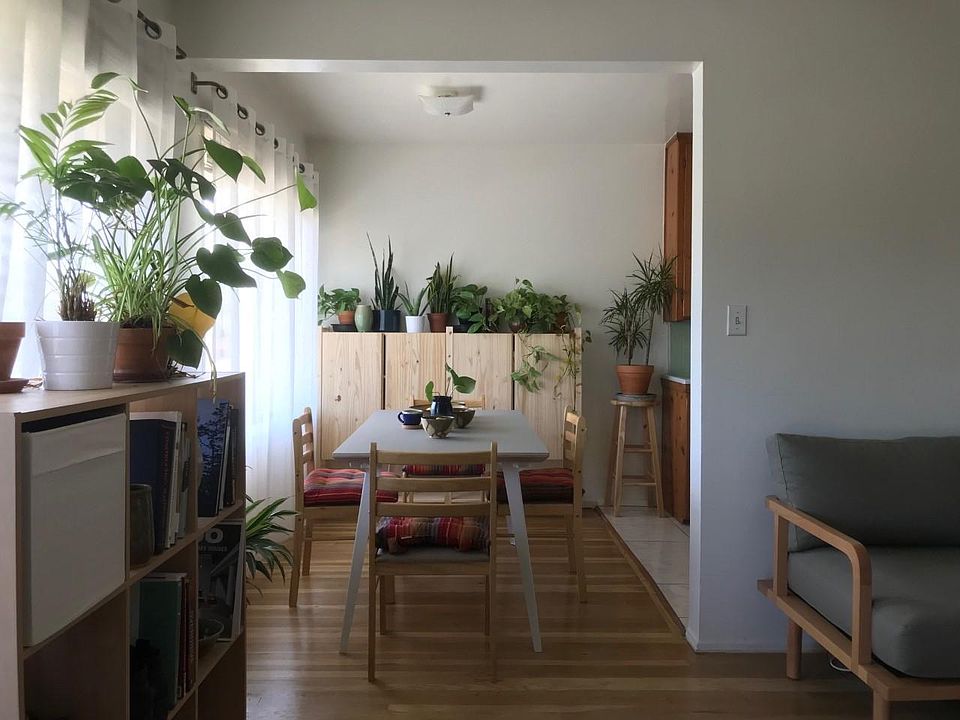 1st image of 4267 McLaughlin Ave APT 2