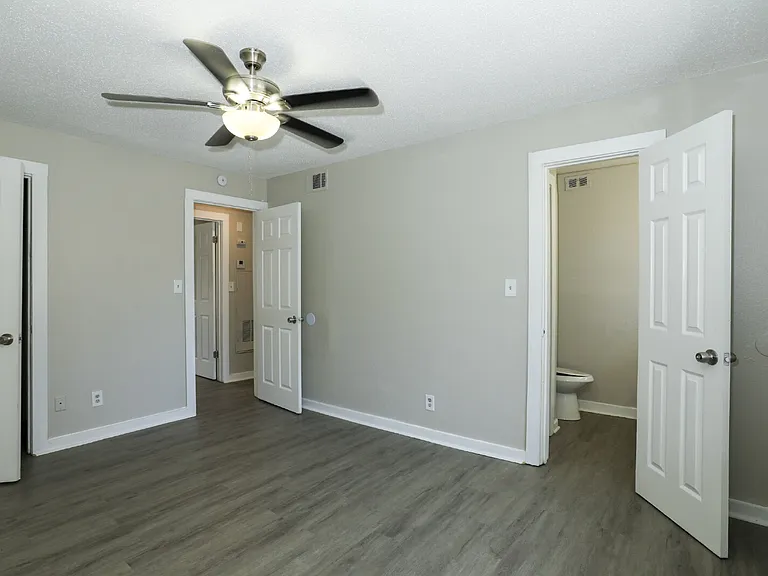 2055 Alison Ct SW #7 — Photo 8