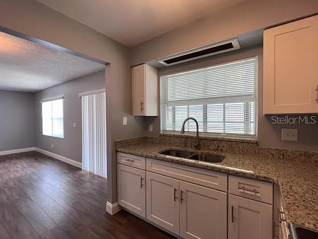 808 Caloosa Trl — Photo 7
