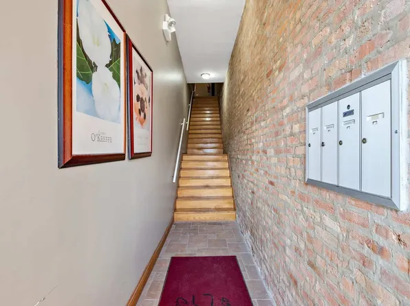4518 S Cottage Grove Ave APT 4, Chicago, IL 60653