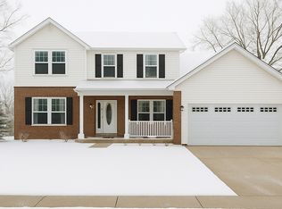 7517 Main St, Darien, IL 60561