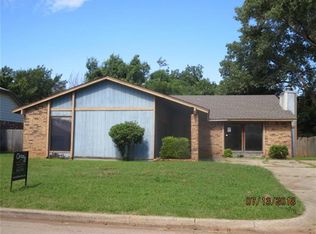 3121 Del Rey Dr, Midwest City, OK 73110