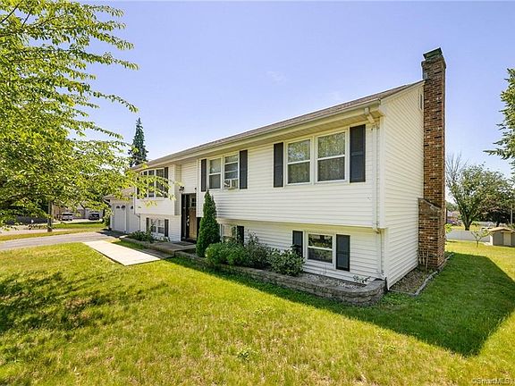 2nd image of 5 Patriot Ln