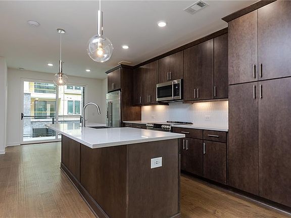 5th image of 383 Pratt Dr SE Unit 503
