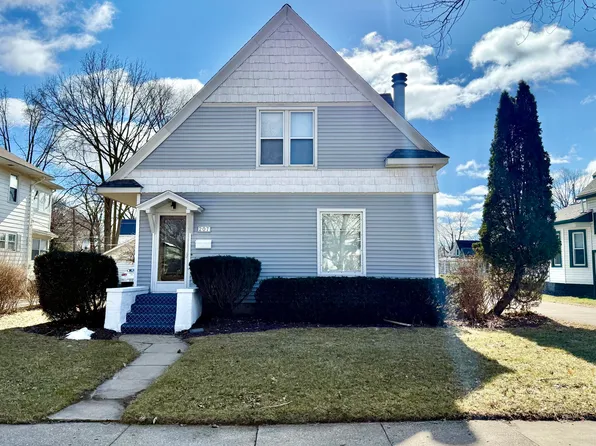 207 W End St, Alma, MI 48801