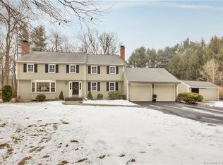 19 Drumlin Rd, West Simsbury, CT 06092