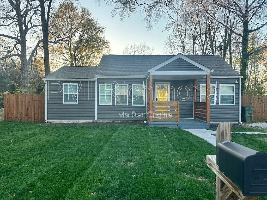 Building Photo - 936 Halsey Ln