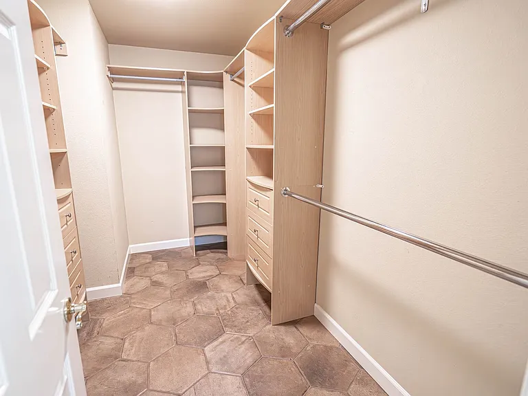 22572 Tulip Ct — Photo 19