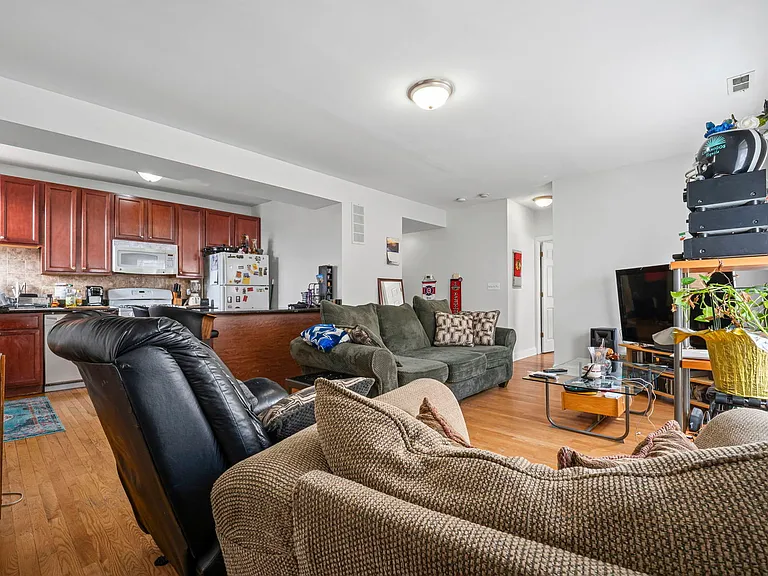 6319 N Sacramento Ave #3E — Photo 4