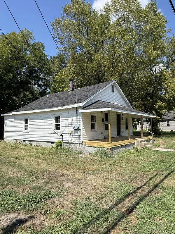 1 bed, 1.0 bath, 600 sqft, $800 — Photo 1