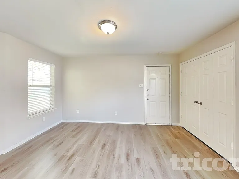 1110 Wayne Ave — Photo 5