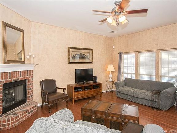 5th image of 19705 E 38th Pl S