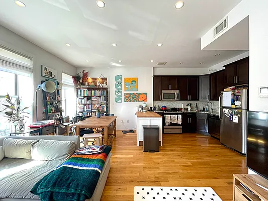 Rented by Oxford Property Group | media 16