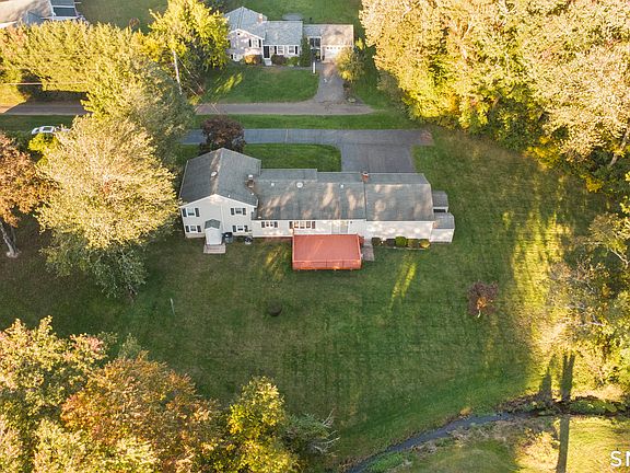 5th image of 11 Peters Court
