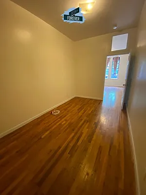 Rented by Fifth & Forever LLC | media 31