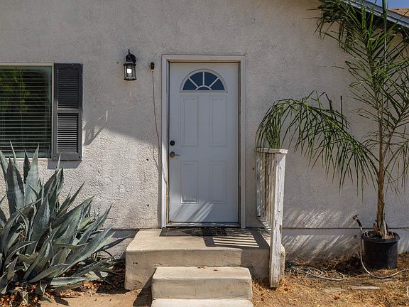 4th image of 818 Decatur St