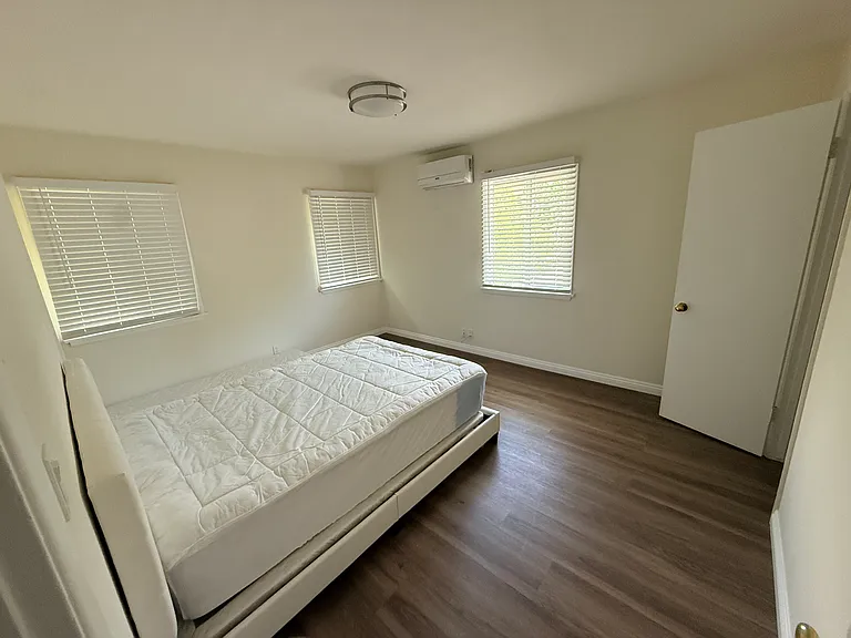 1124 N Garfield Ave #F — Photo 5