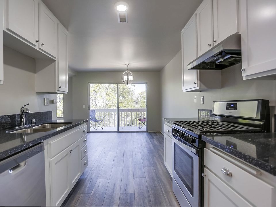 1st image of 4262 Mesa Vista Way Unit 3