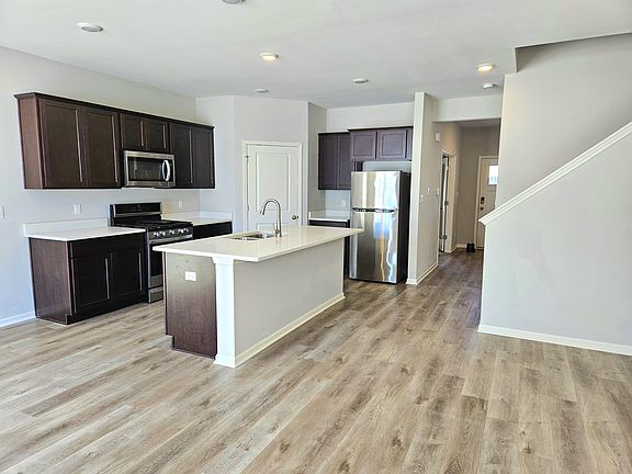2nd image of 10478 Morse Pl