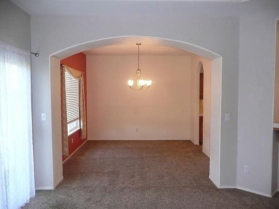 3rd image of 1524 W Berkshire Way