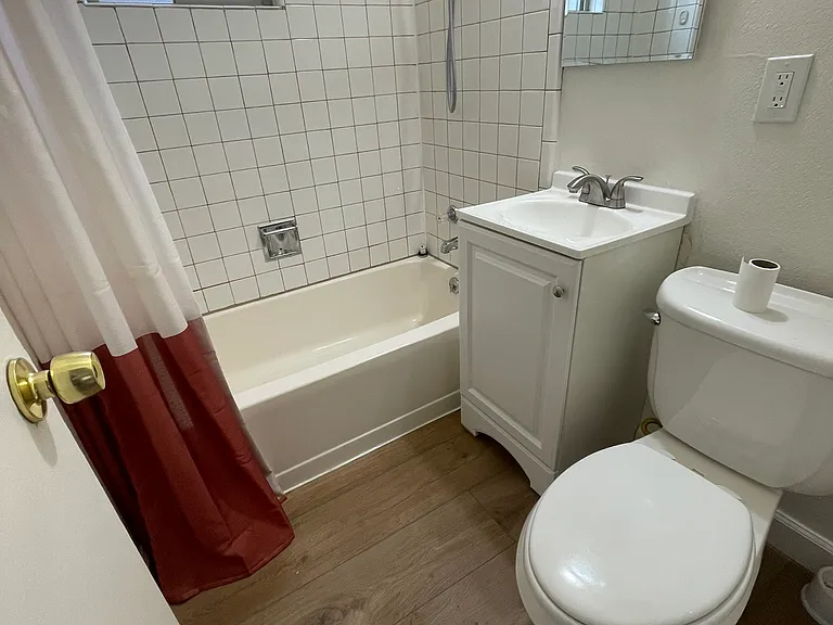 927 Ralston St #B — Photo 13