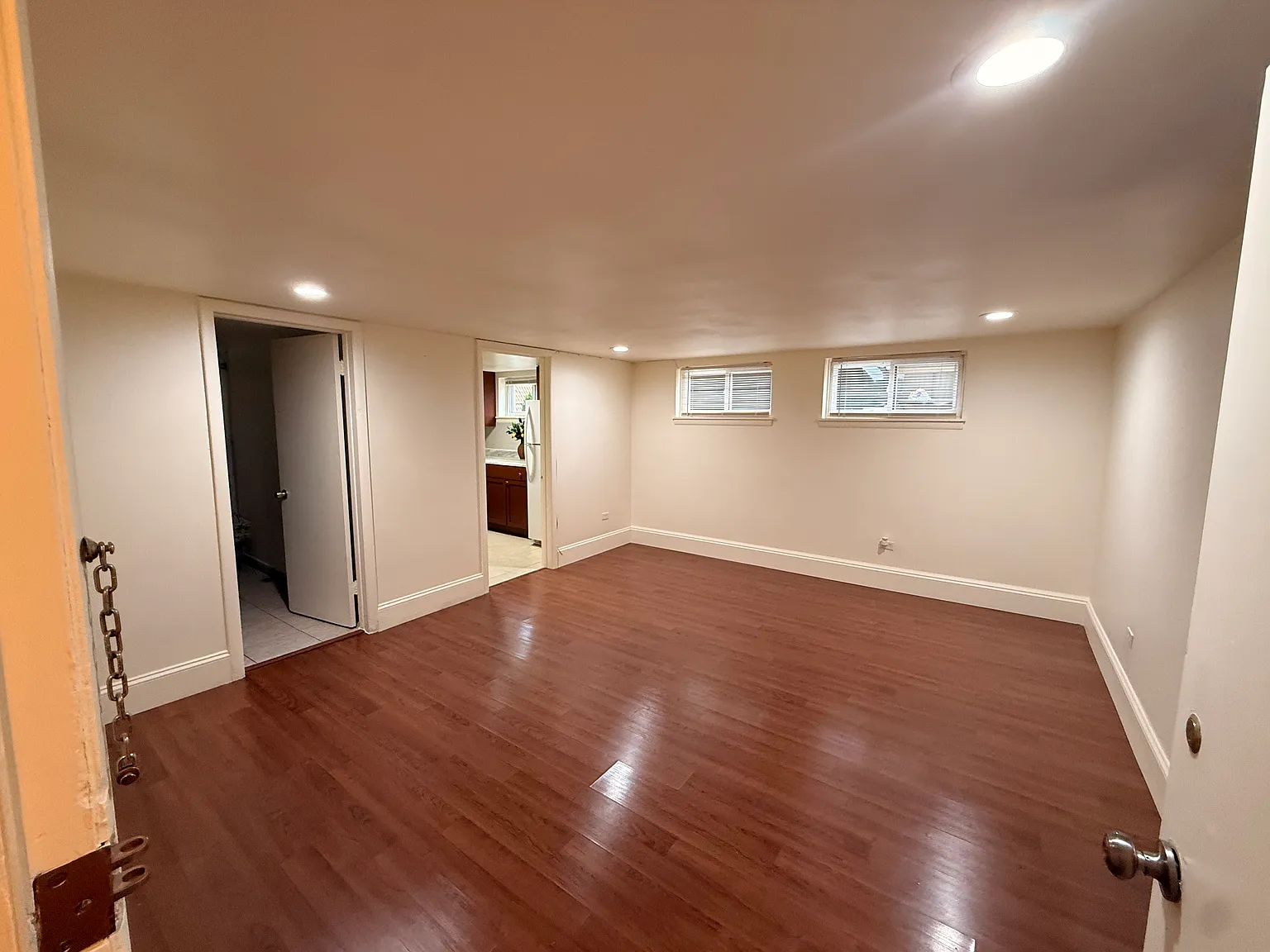 1 bed, 750 sqft, $1,400 — Photo 4