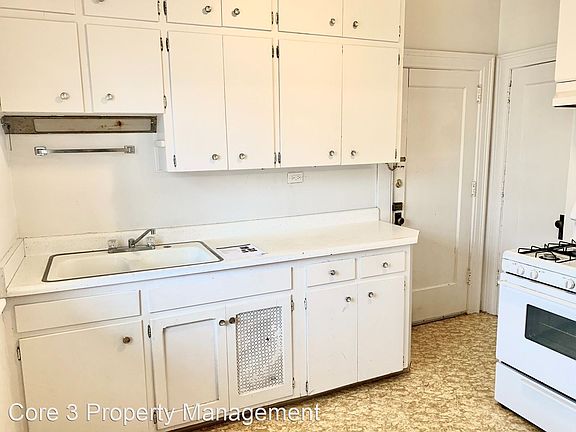 4th image of 616 N Cooper St Unit 1