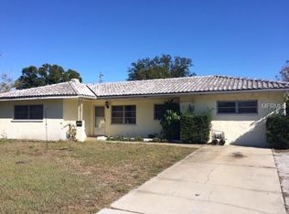 1041 20th St SW, Largo, FL 33770