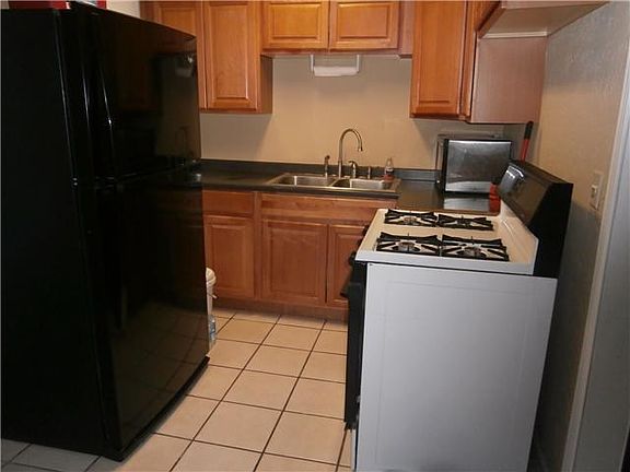 2nd image of 6914 S Main St