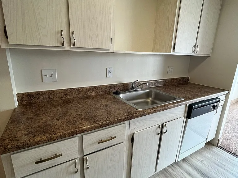 Shadow Creek Apartments — Photo 21