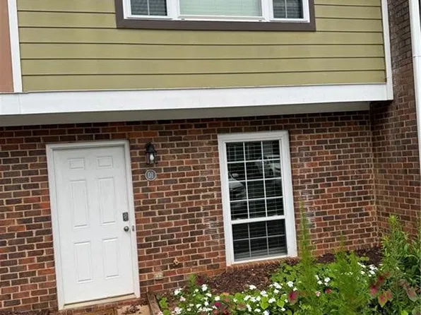 1241 S 5th St, Mebane, NC 27302